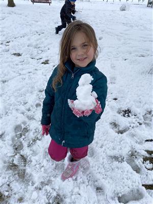 Kindergarten student made a little snowman