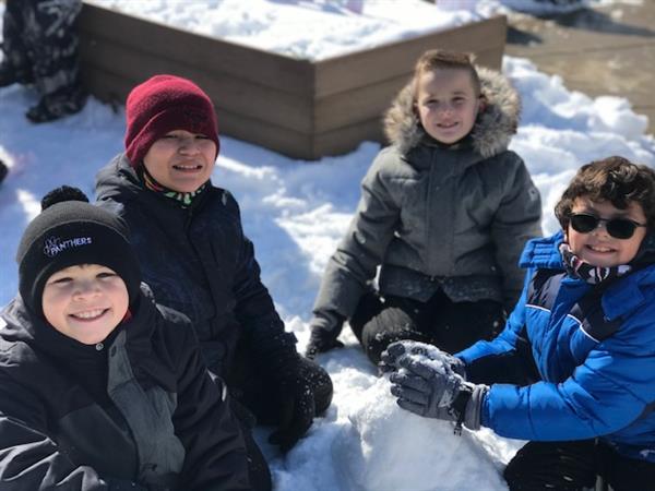 4th Grade Snowmen Fun at Bickford