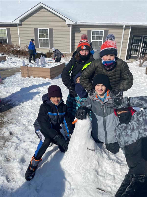 4th Grade Snowmen Fun at Bickford