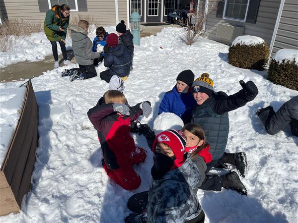 4th Grade Snowmen Fun at Bickford