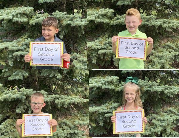 Mrs. Sommerfeld's 2nd grade class - 1st Day of 2nd Grade!