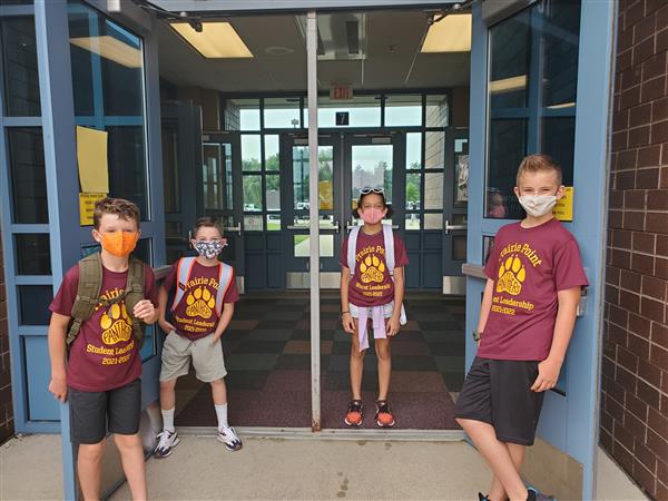 Student Leadership members helping out on the 1st Day of School