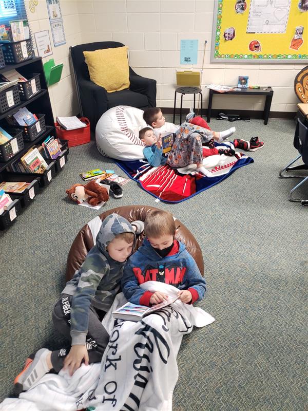 Ms. Gbur's Read-In