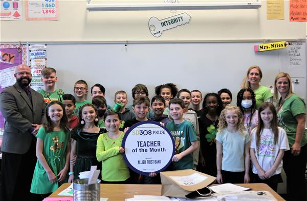 March 2022 PRIDE Winner Mrs. Cindy Niles