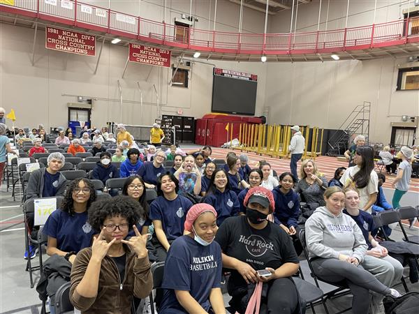 Several students pack up food