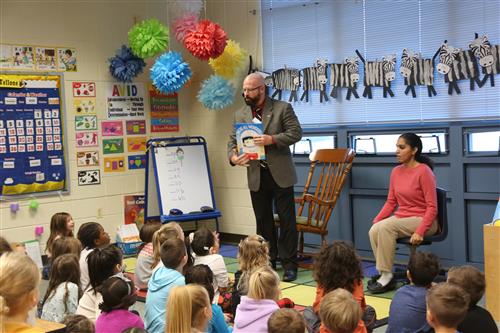 Dr. Sparlin introducing the boook to kindergarteners