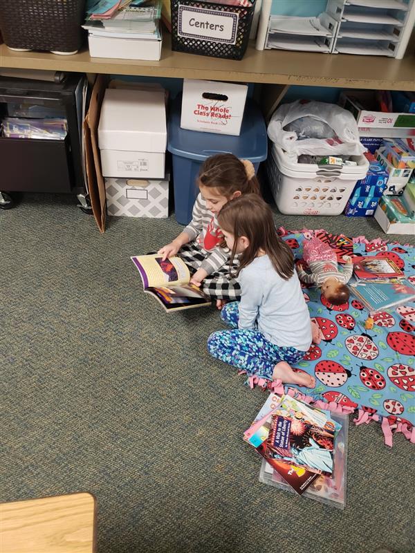 Ms. Gbur's Read-In